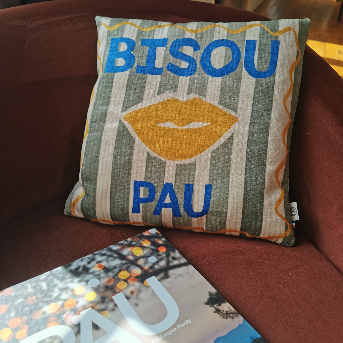 Coussin BISOU PAU