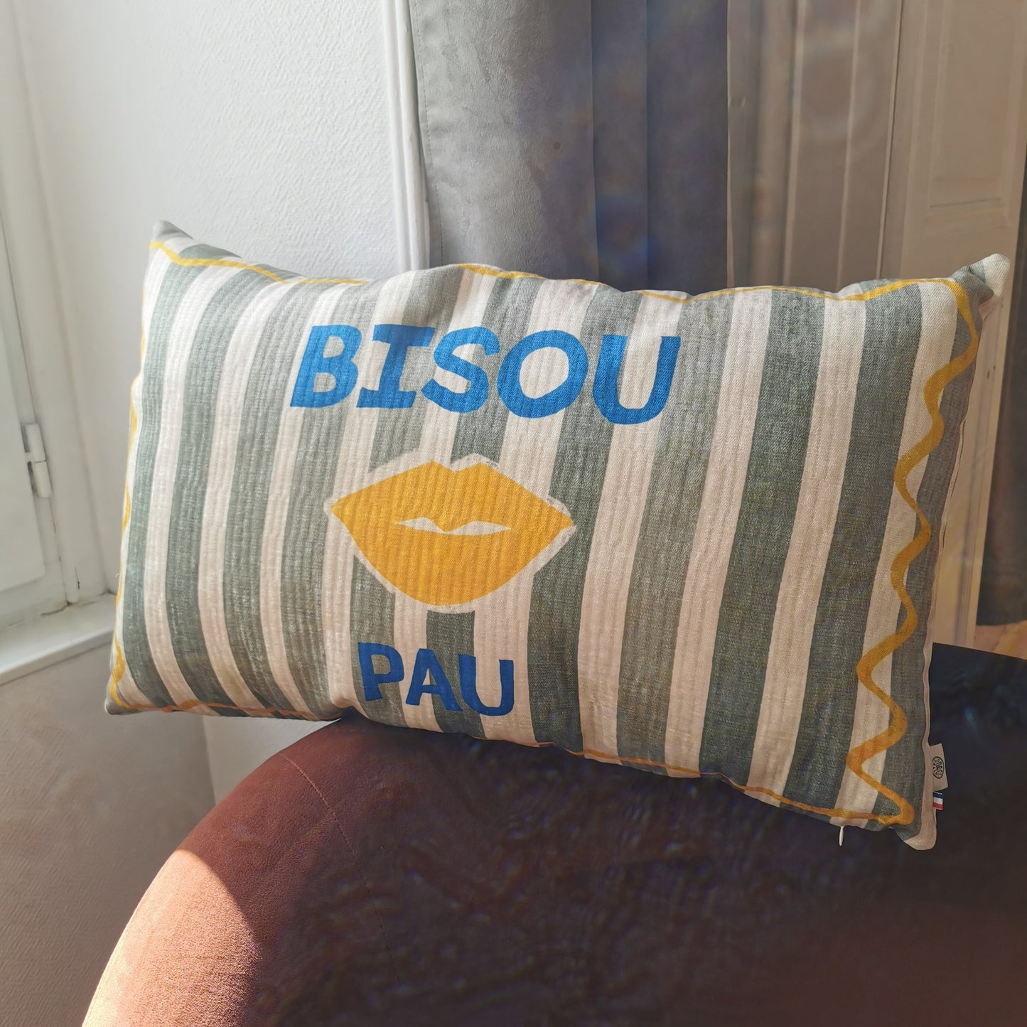 Coussin BISOU PAU