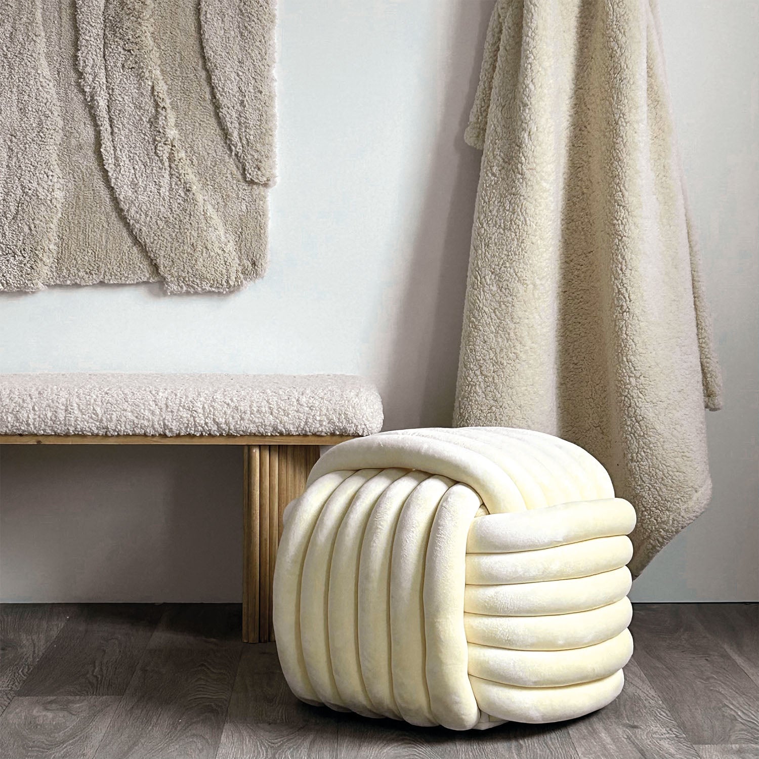 Pouf passementerie - écru