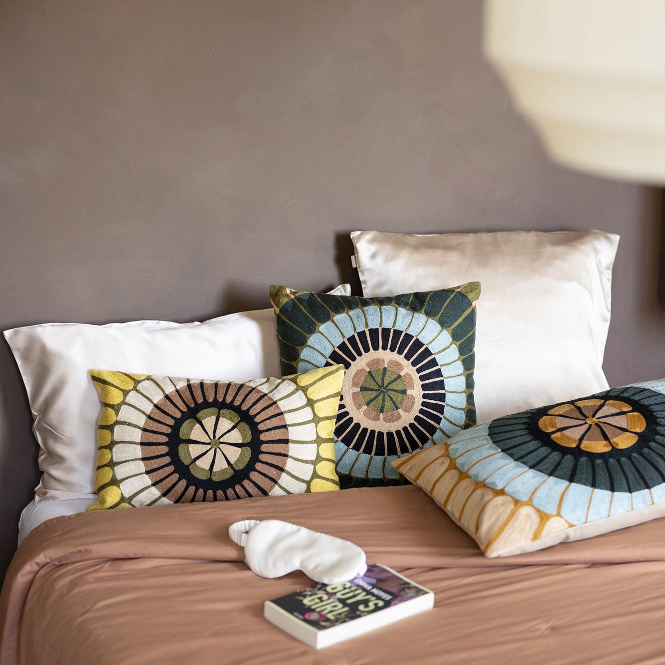 Coussin brodé ZENO - 30x50 cm