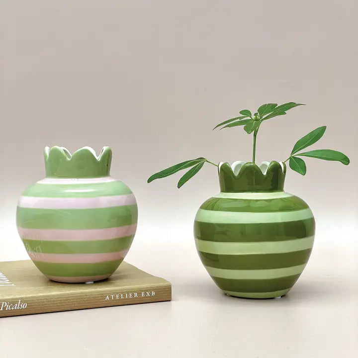 Vase ondulé à rayures