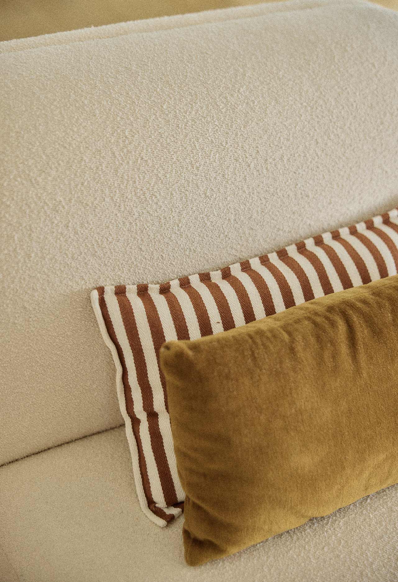 Coussin TAORMINA à rayures - moka