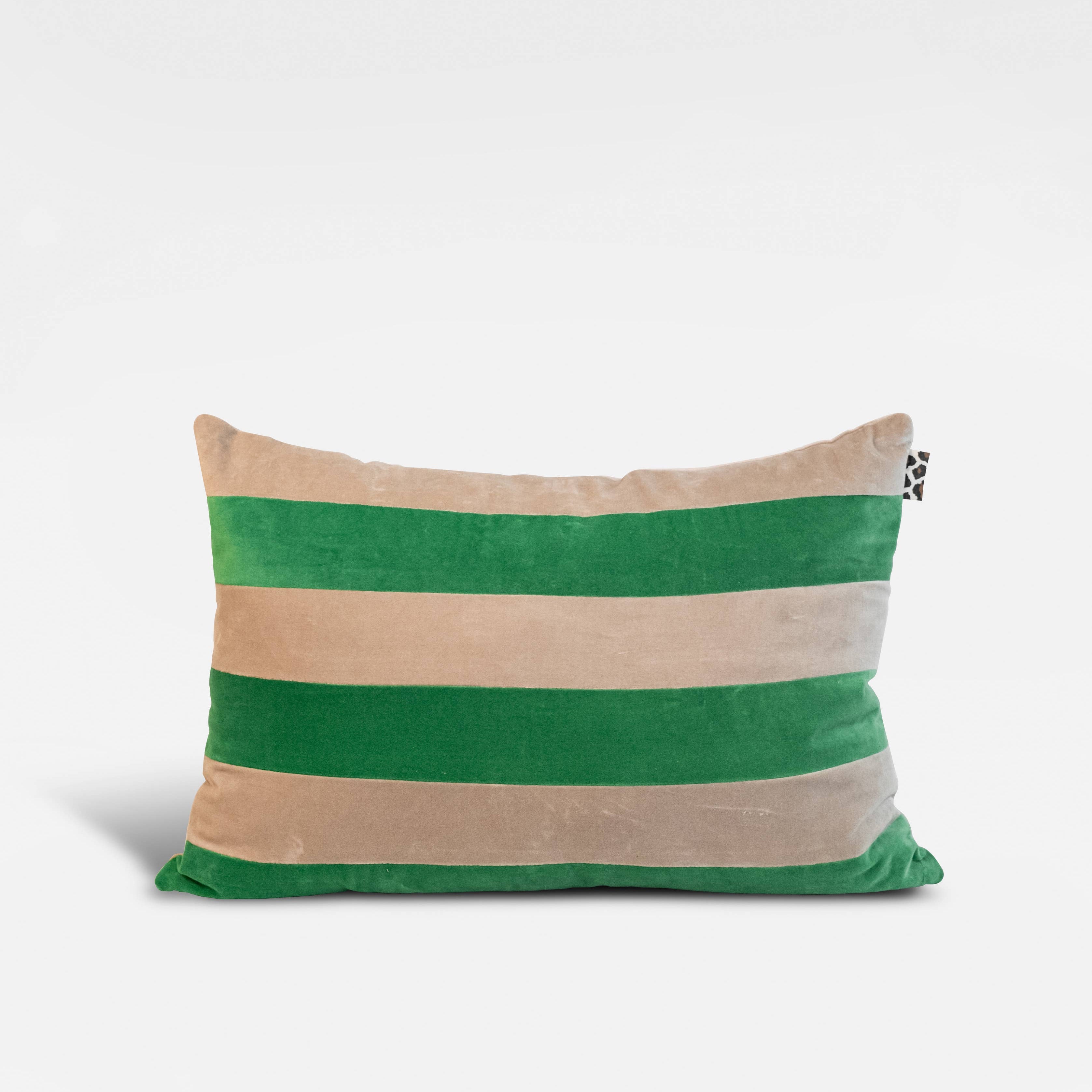 Coussin rayé PATHI vert et beige 40×60 cm – Sagaform AB