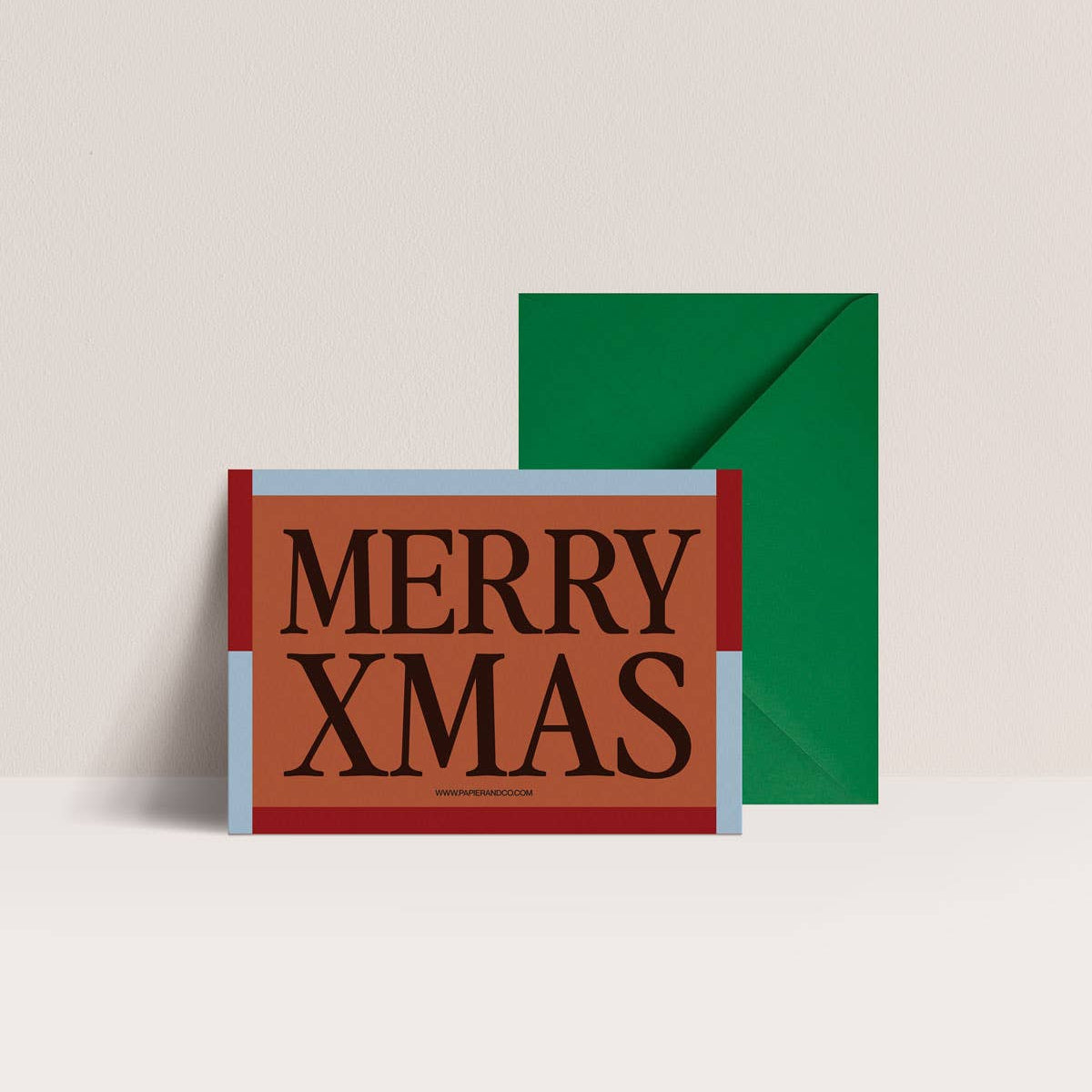 Carte de vœux “Merry Xmas” Papier & Co avec enveloppe verte.