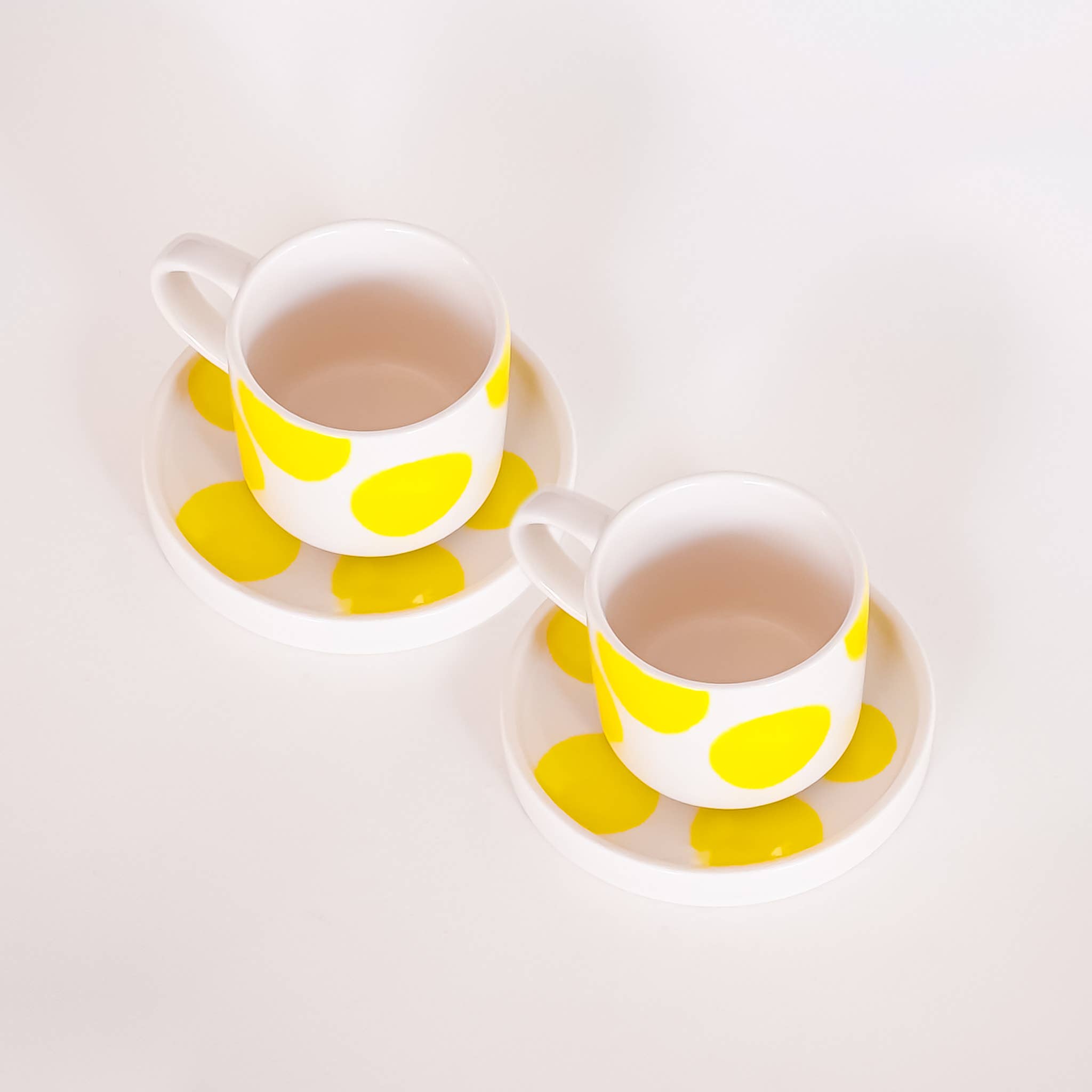 Set de 2 tasses espresso avec soucoupes – DOTS jaune spiaggia