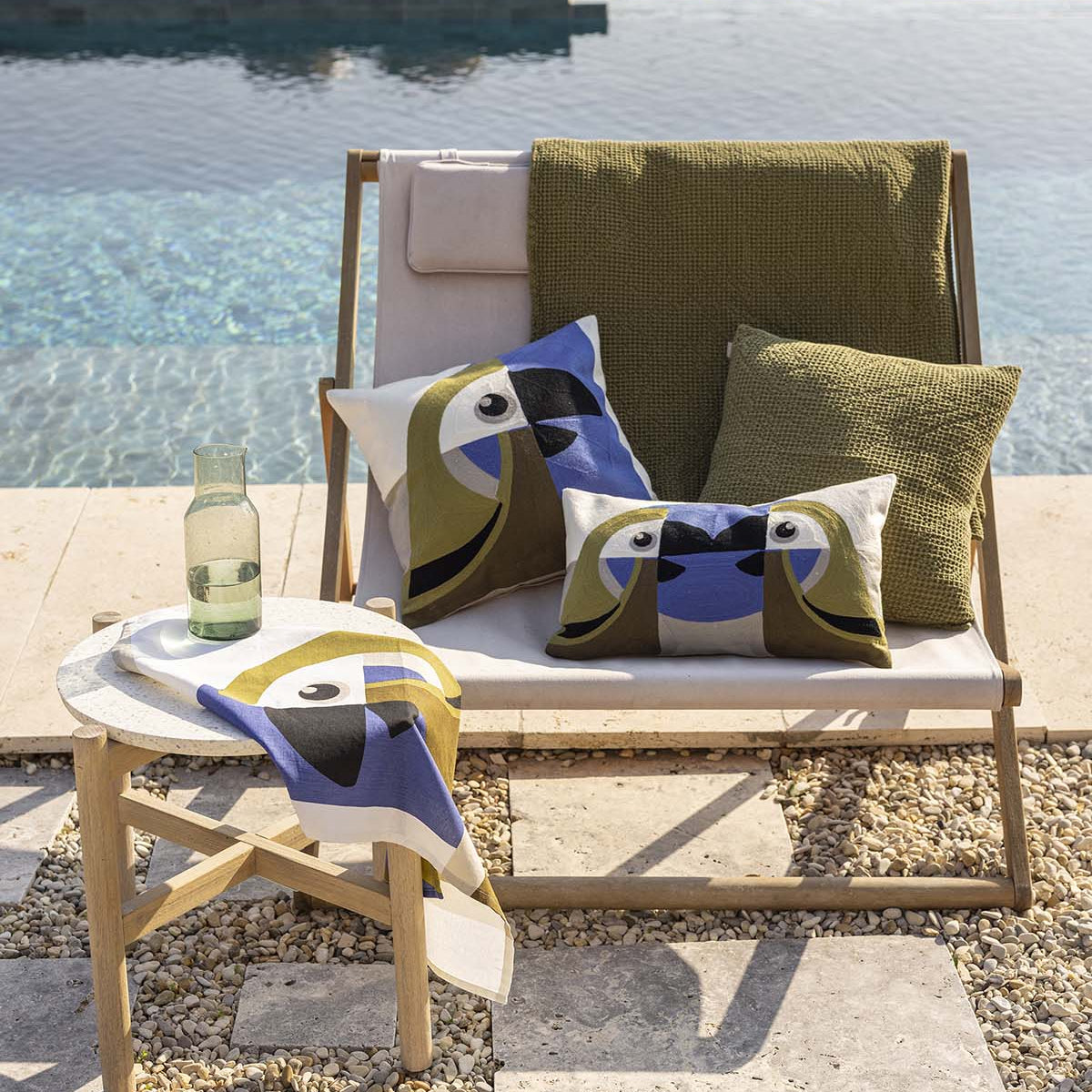 Coussin brodé LORO ciel – Perroquet – 30×50 cm