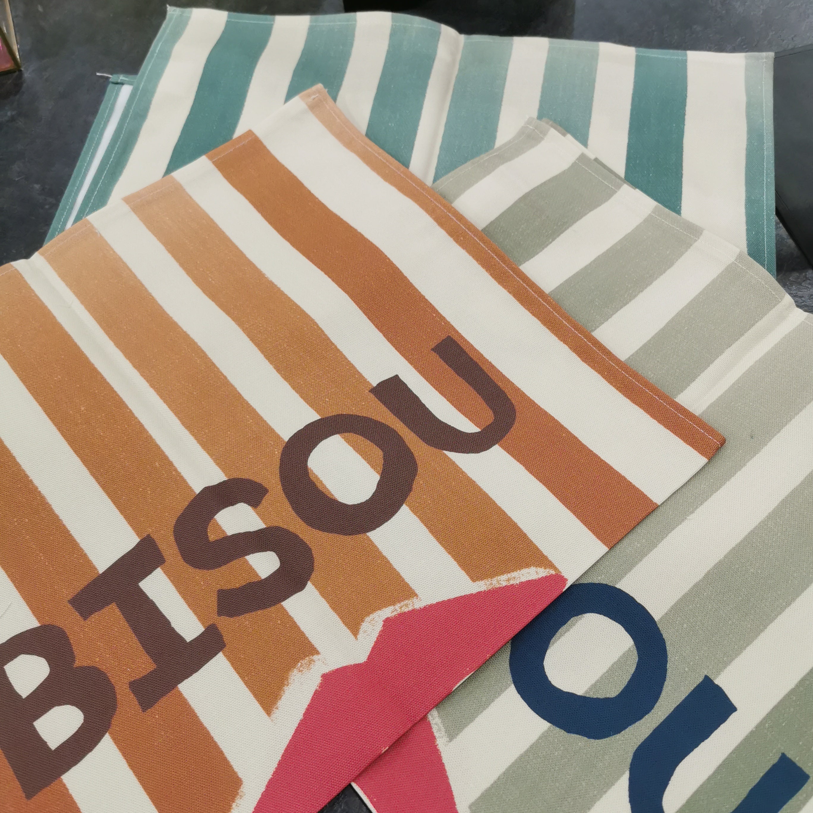 Torchon BISOU PAU - nouvelles couleurs