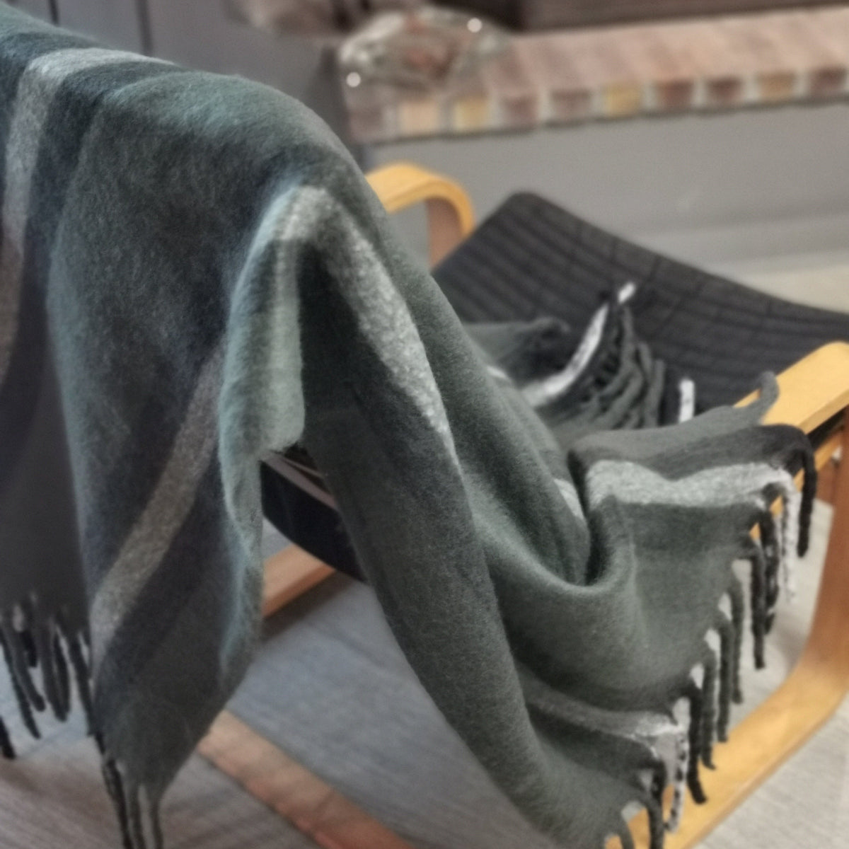 Plaid ISABEL, vert, aspect mohair | Maison VIVARAISE