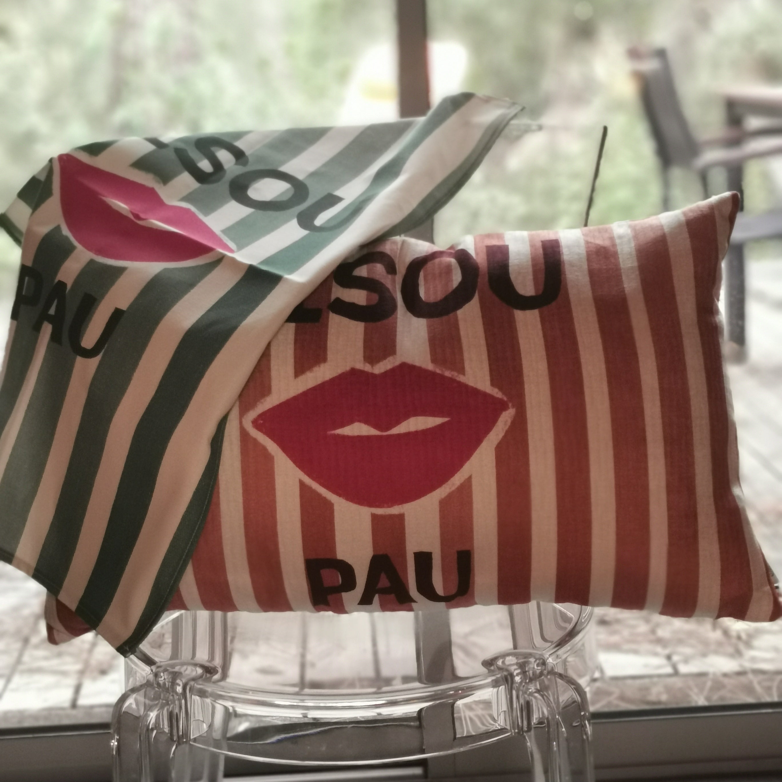 Coussin BISOU PAU - nouvelles couleurs