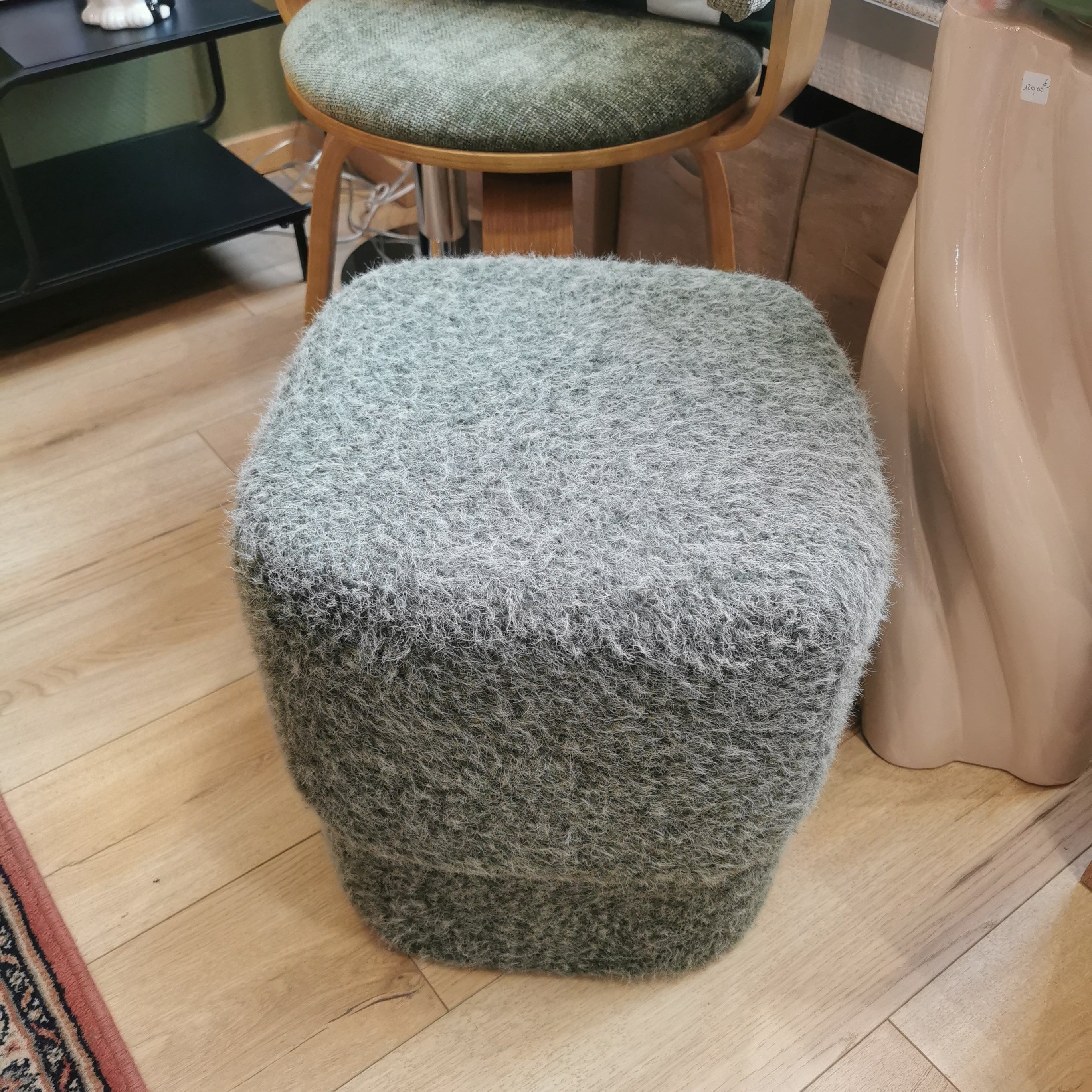 Pouf RETROPLUSH fluff