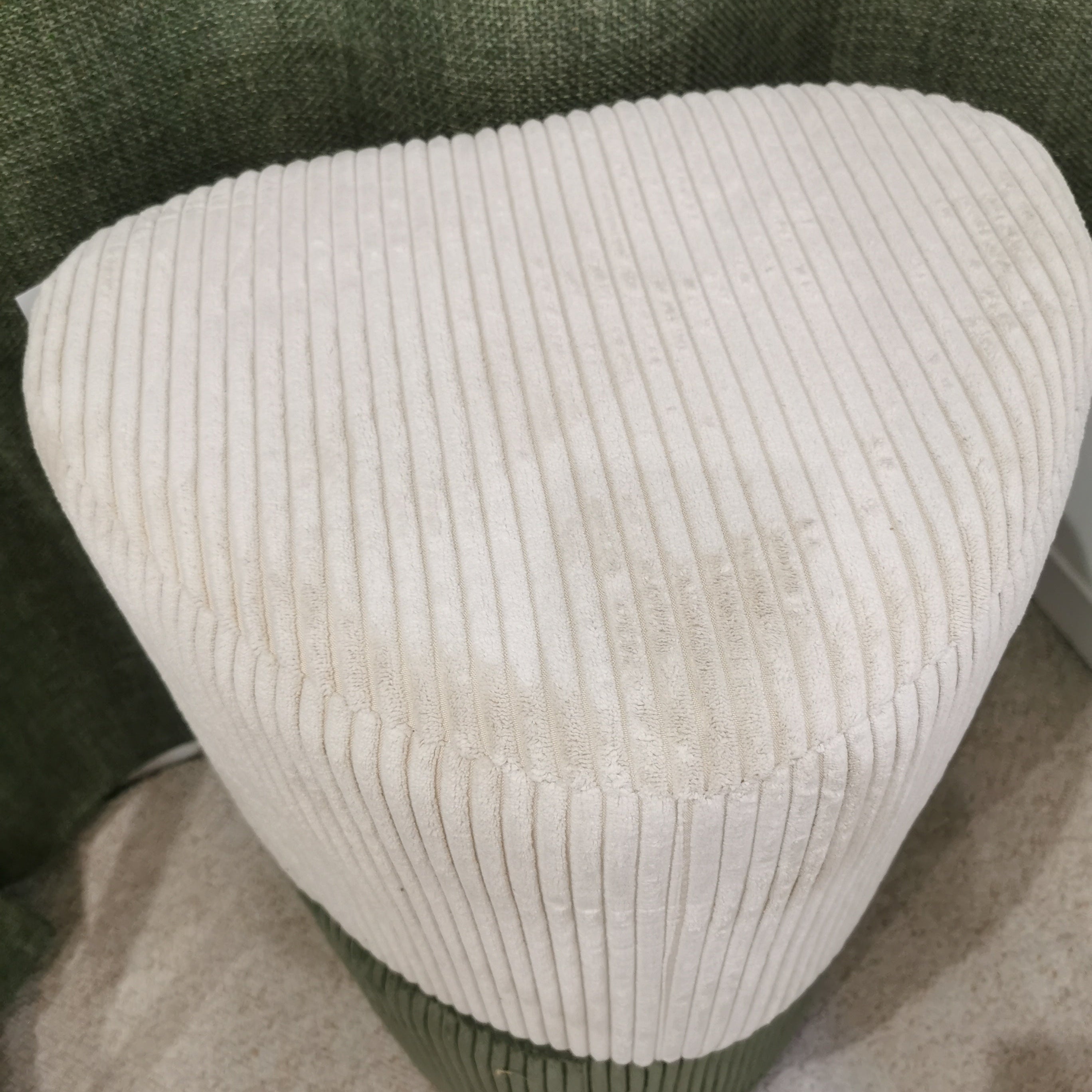 Pouf EVE - velours cotelé