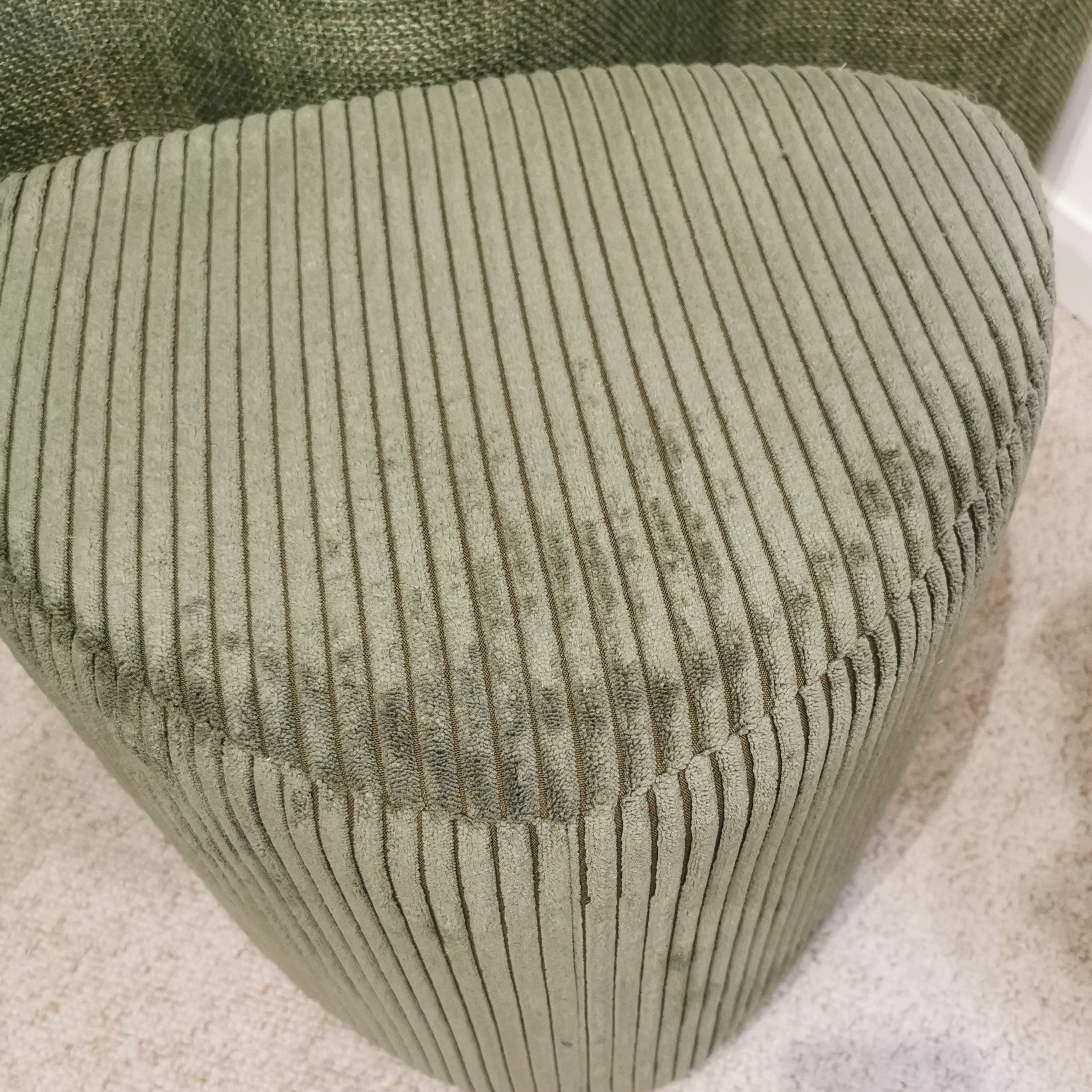 Pouf EVE - velours cotelé