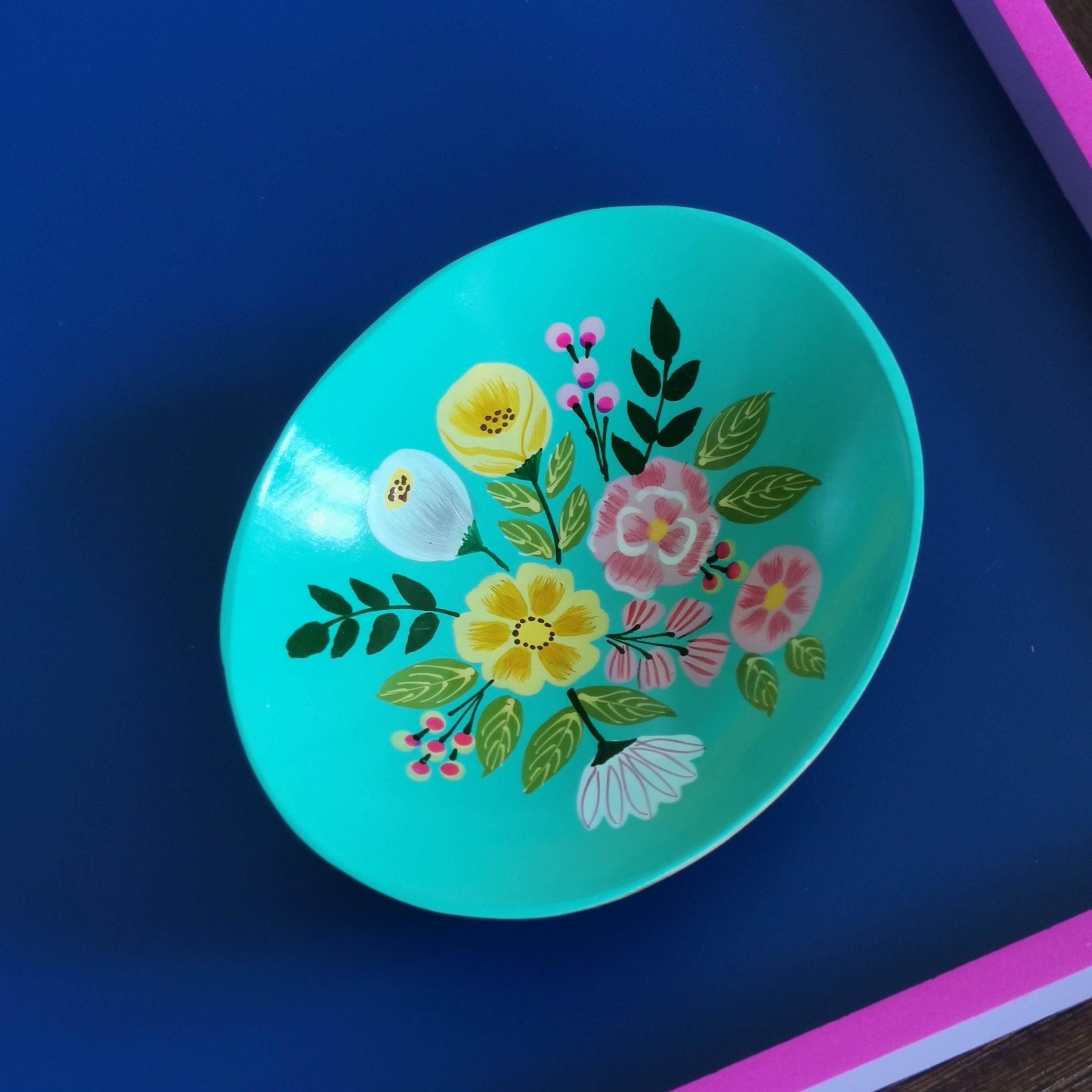 Bol décoratif ovale en bois de manguier