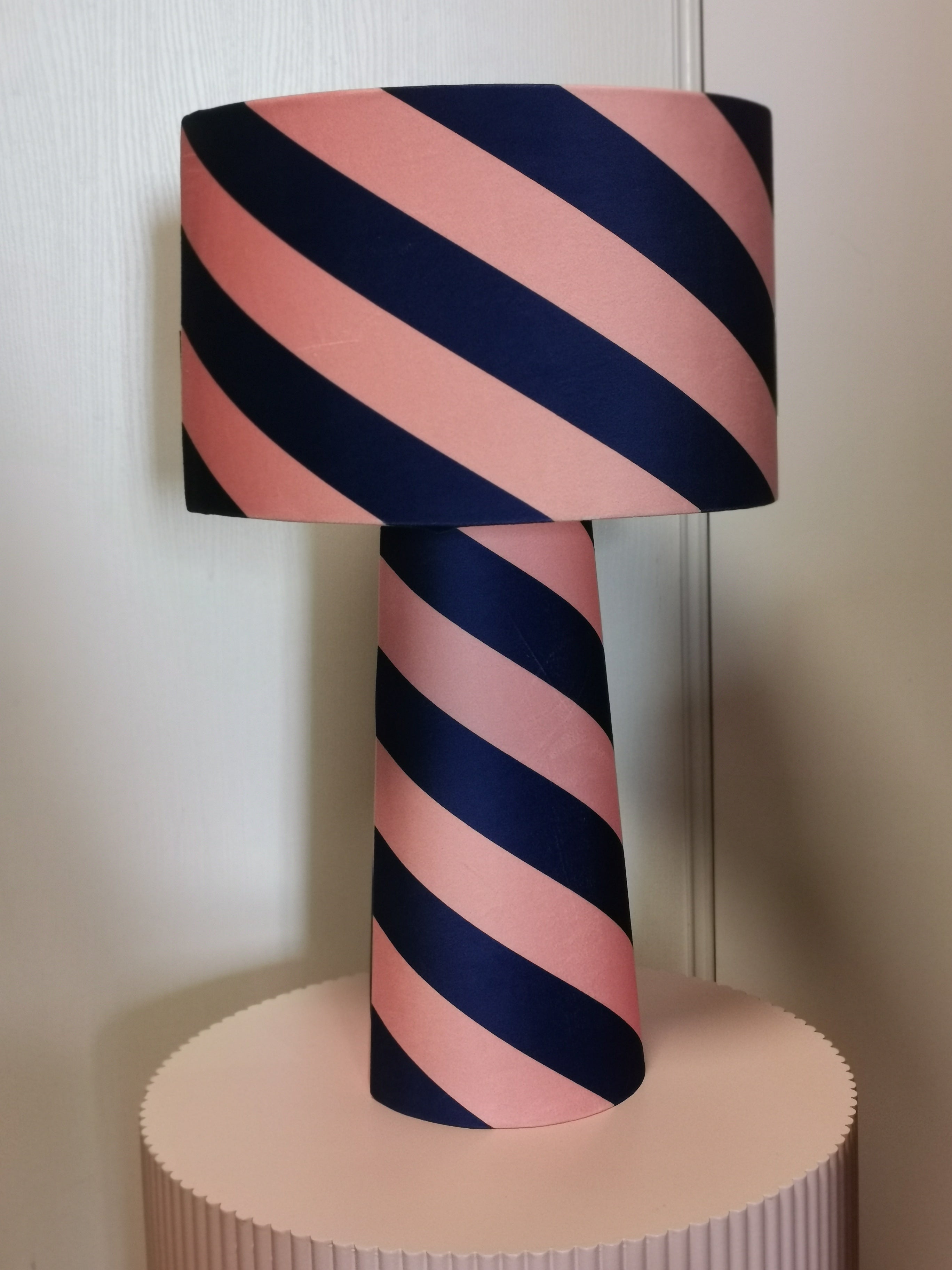Lampe en velours Helter Skelter sans-fil - peach fuzz
