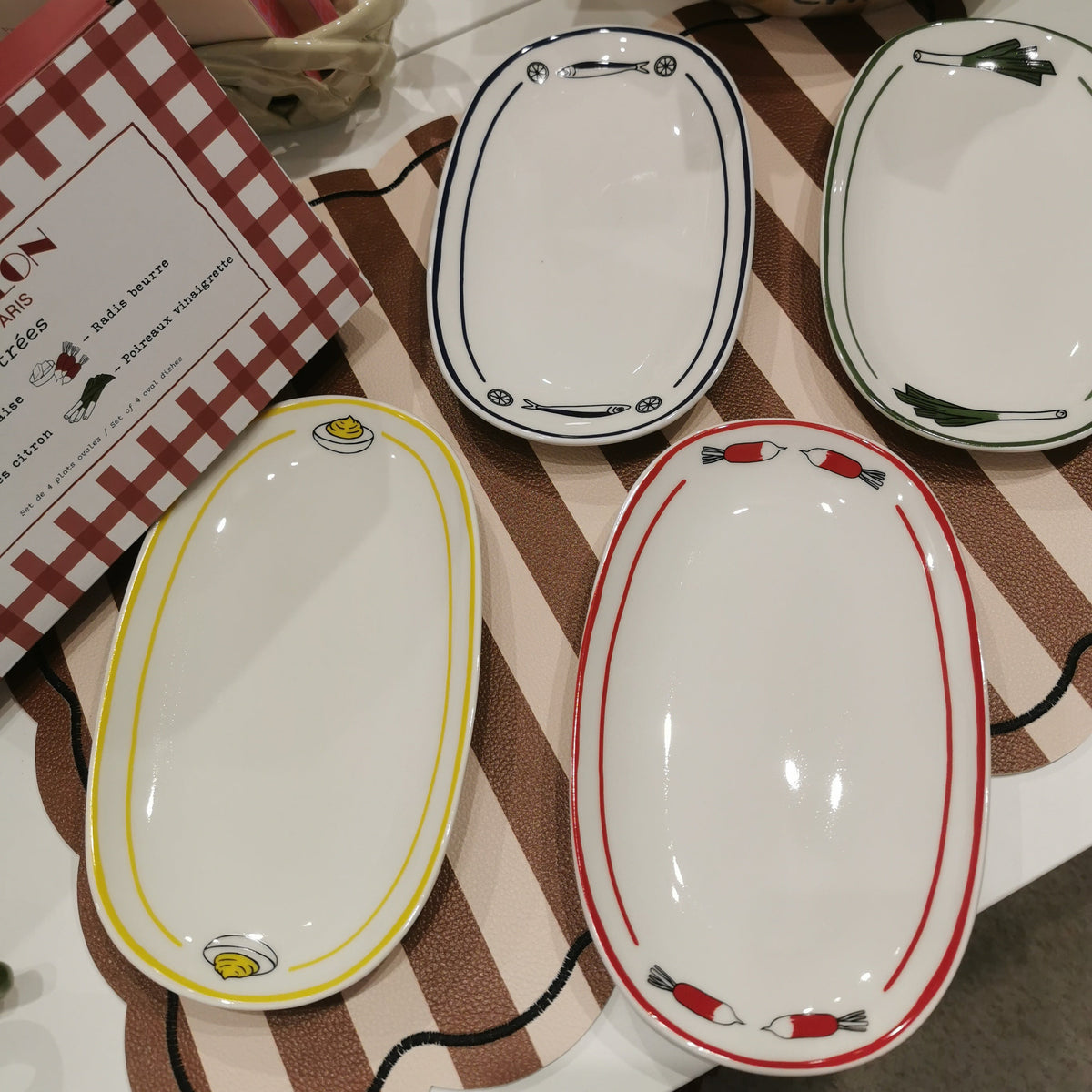 Set de 4 plats ovales Bouillon Entrée