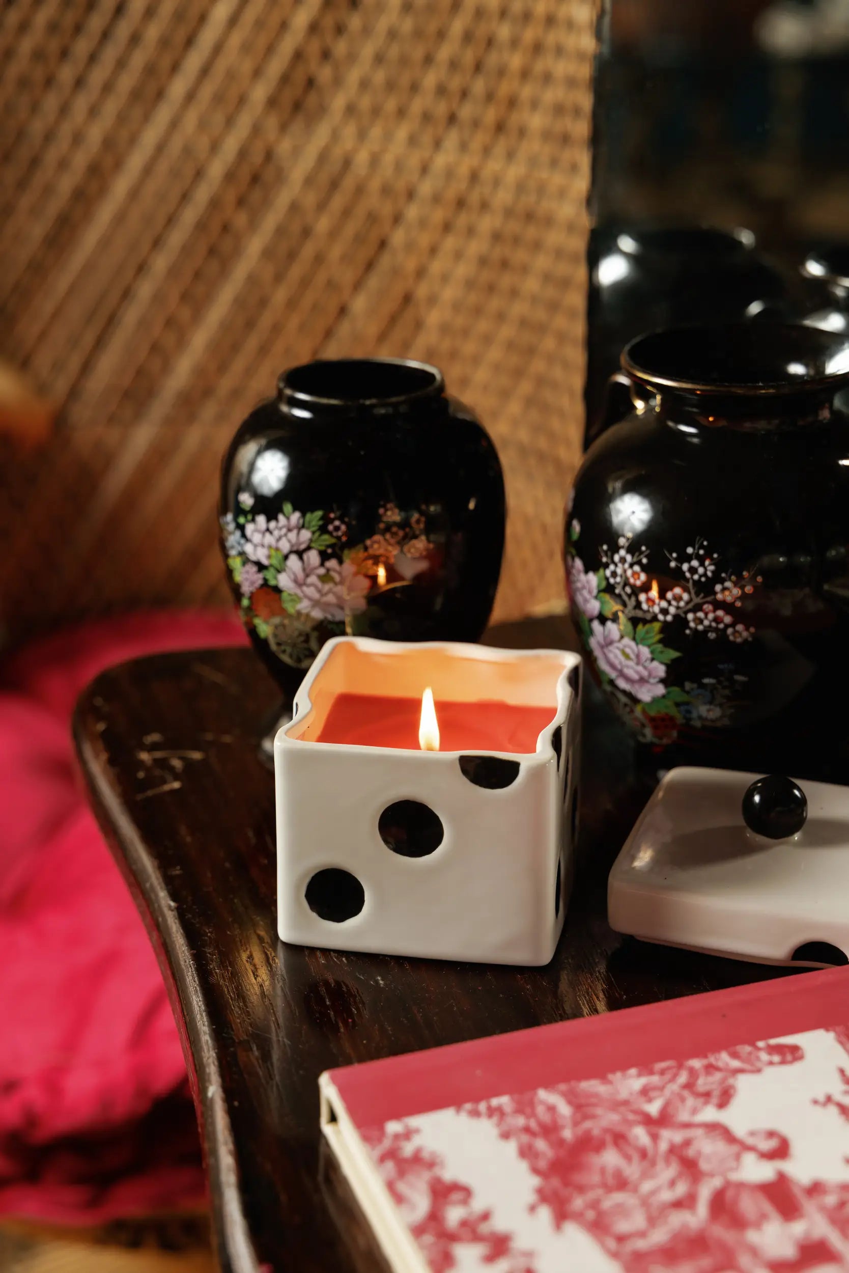 Bougie parfumée LUCKY DICE - Lava stone