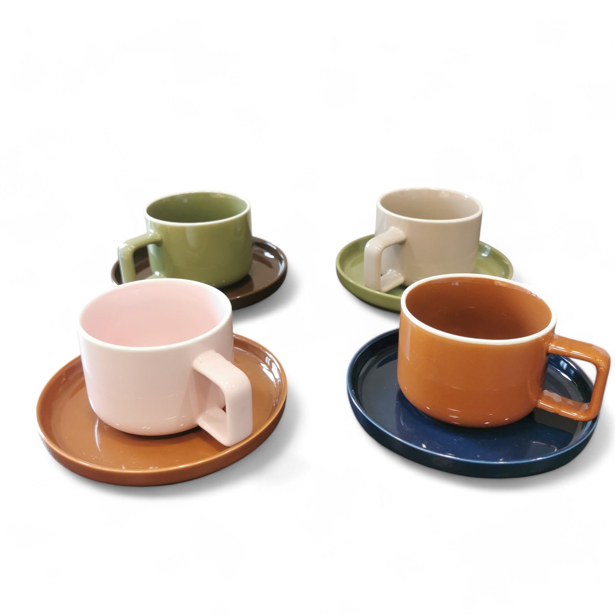 Tasse & sous-tasse en faïence