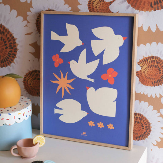 Affiche 30x40 cm, oiseaux blancs et fond bleu, ambiance rétro, de MA PETITE VIE