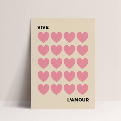 Affiche Vive l'Amour – Papier & Co – fond crème, cœurs roses, typographie noire – format 30x40 cm