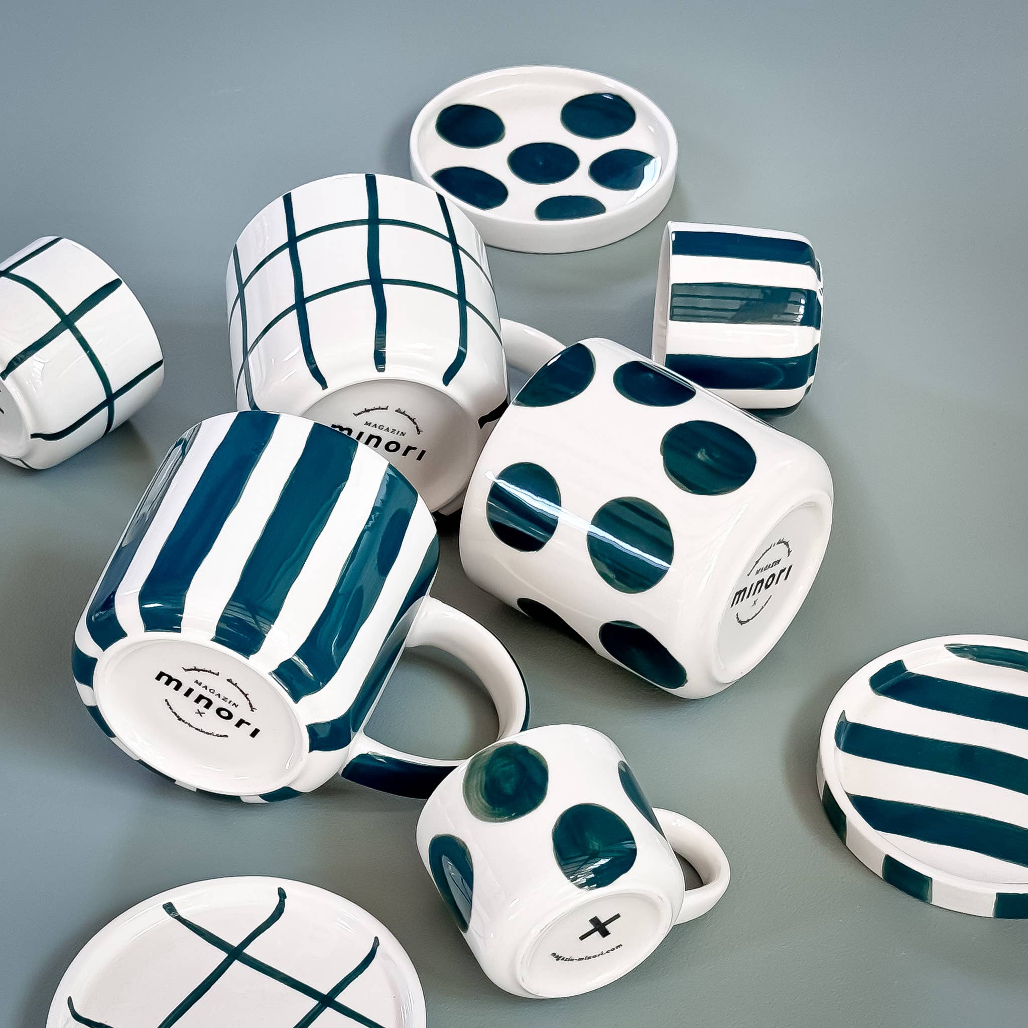 Set de 2 tasses espresso avec soucoupes – DOTS vert doux