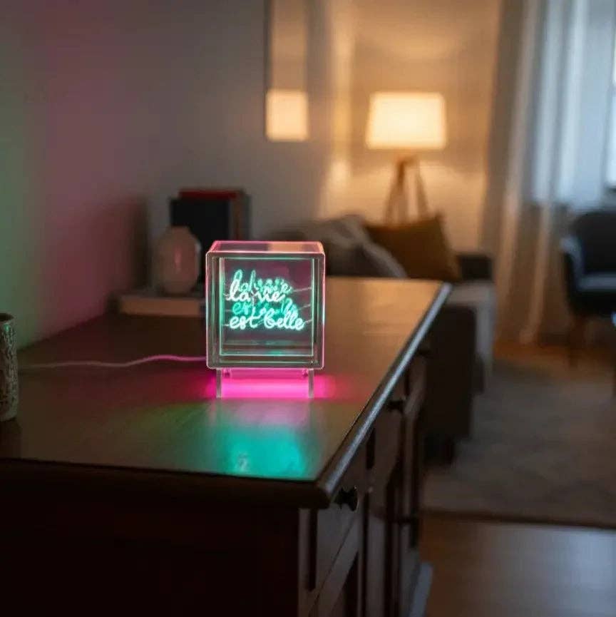 Cube lumineux LA VIE EST BELLE
