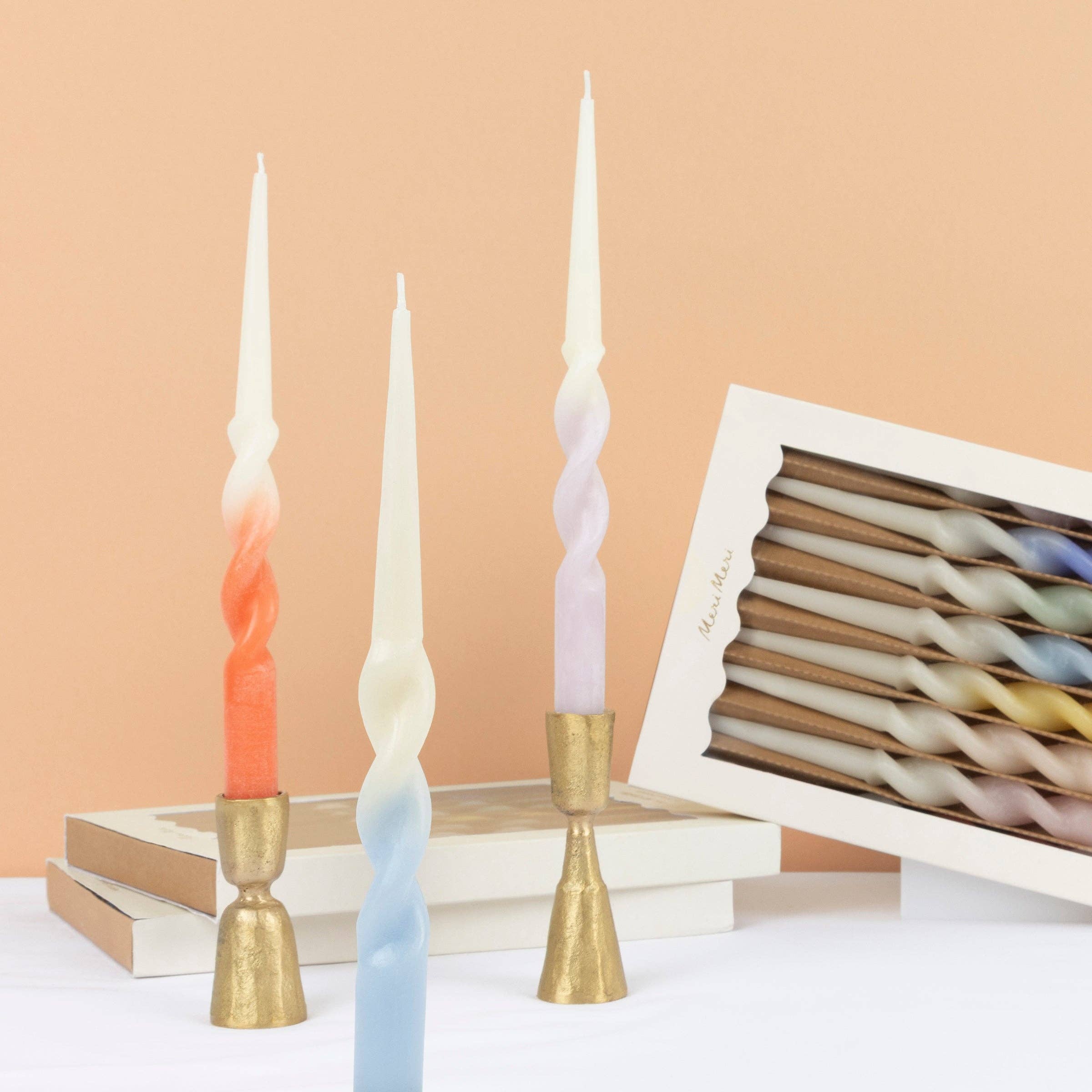 Coffret 8 bougies torsadées pastel – teintes douces et finition mate | MERI MERI