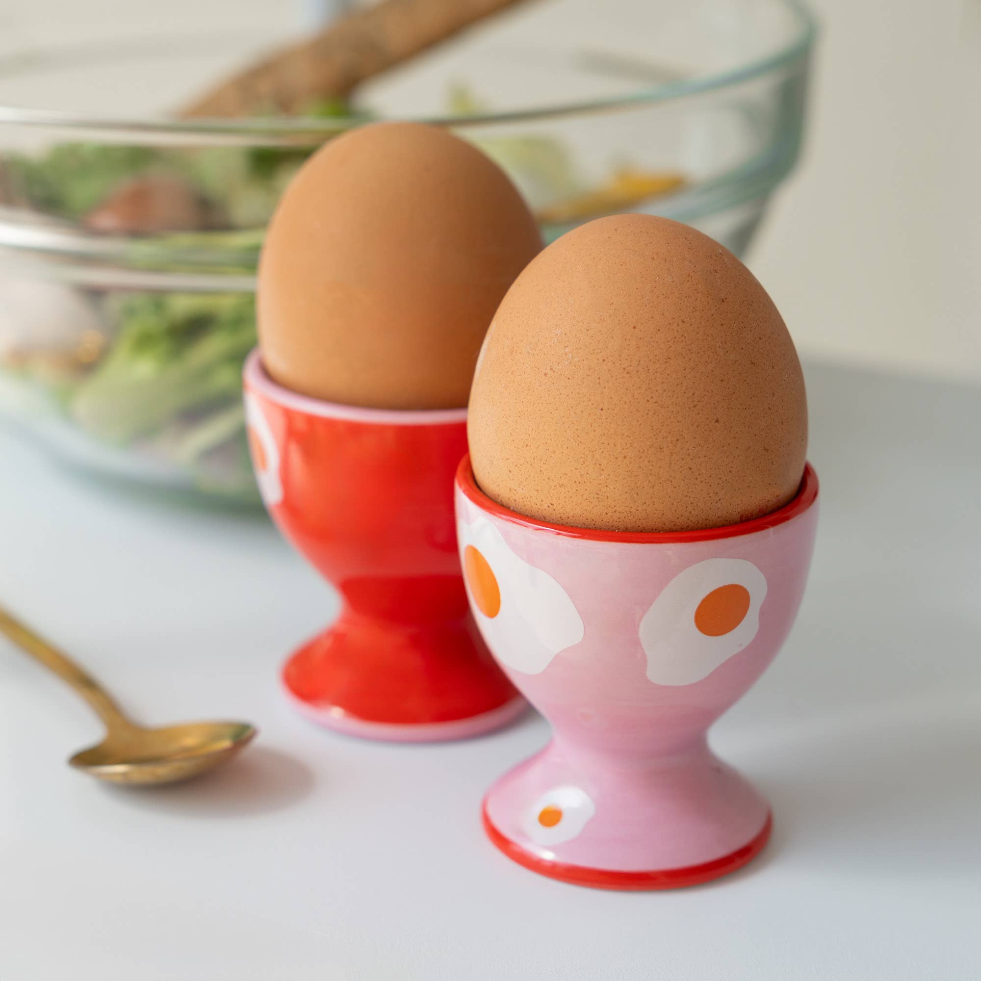 Coquetiers oeuf au plat de Helio Ferretti