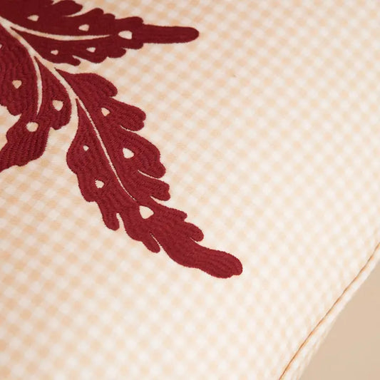 Coussin vichy brodé CARMIN - 50x70