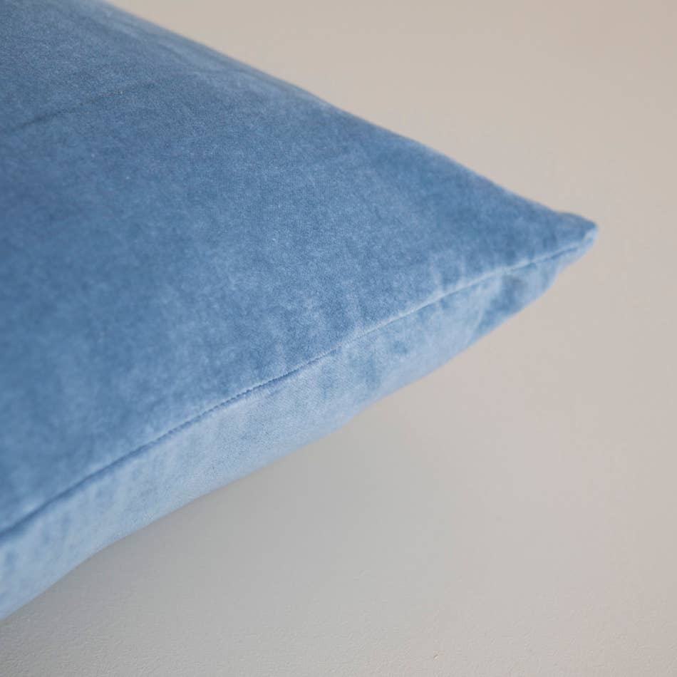 Coussin en velours uni bleu - 50x50 cm