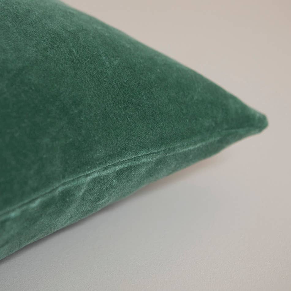 Coussin en velours uni vert lierre - 50x50 cm