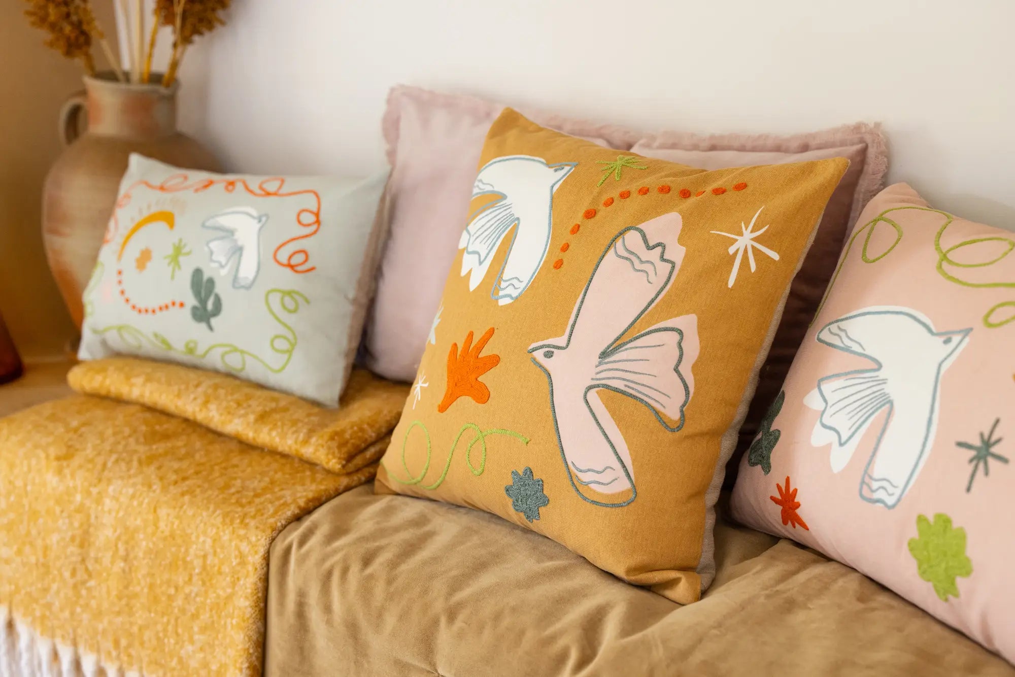 Coussin brodé Anka Ciel 30 x 50