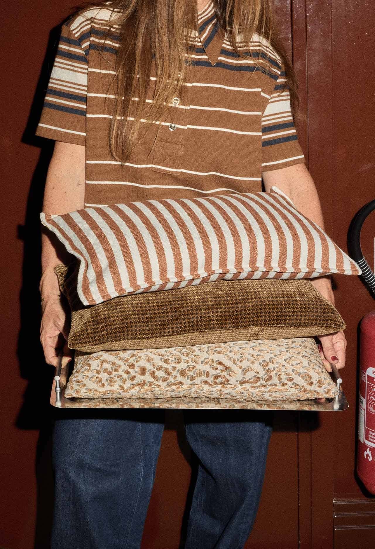 Coussin TAORMINA à rayures - moka
