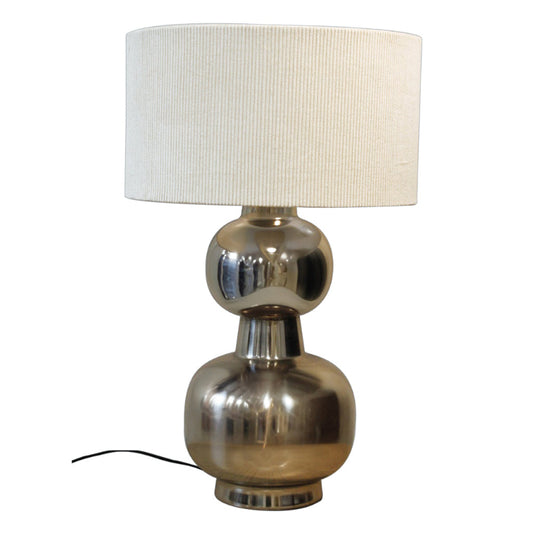 Grande lampe LAKI avec pied en métal chrome et abat-jour en tissu de OPJET PARIS