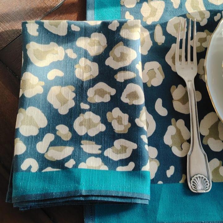 Lot de 2 serviettes - Motif léopard bleu