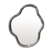 Miroir DISCO organique OPJET PARIS – forme asymétrique avec encadrement miroir facetté