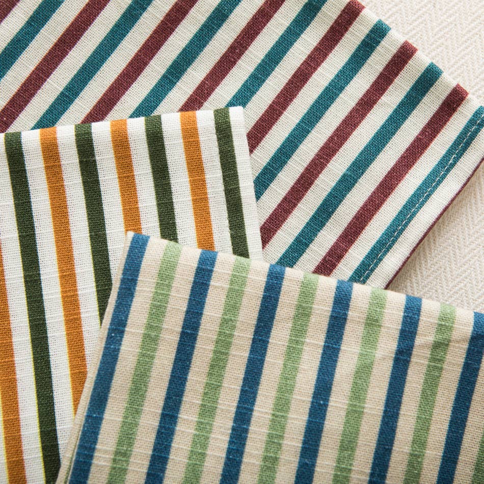 Serviette à rayures aubergine