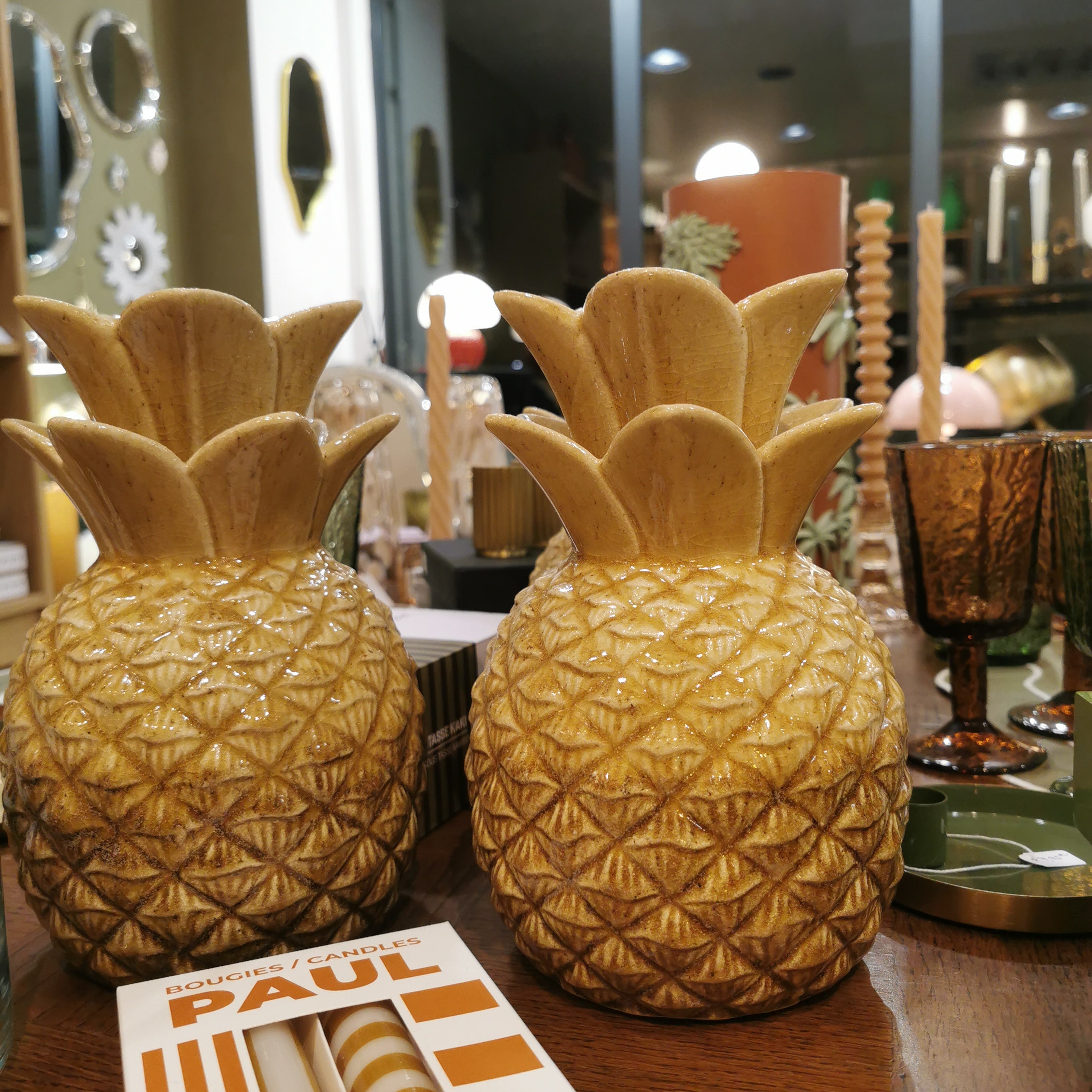Vase ANANAS en céramique ocre