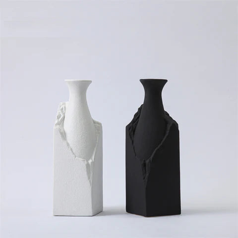 Vase "taillé dans la pierre" - blanc
