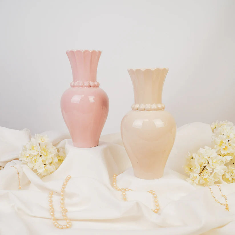 Vase cols perlés