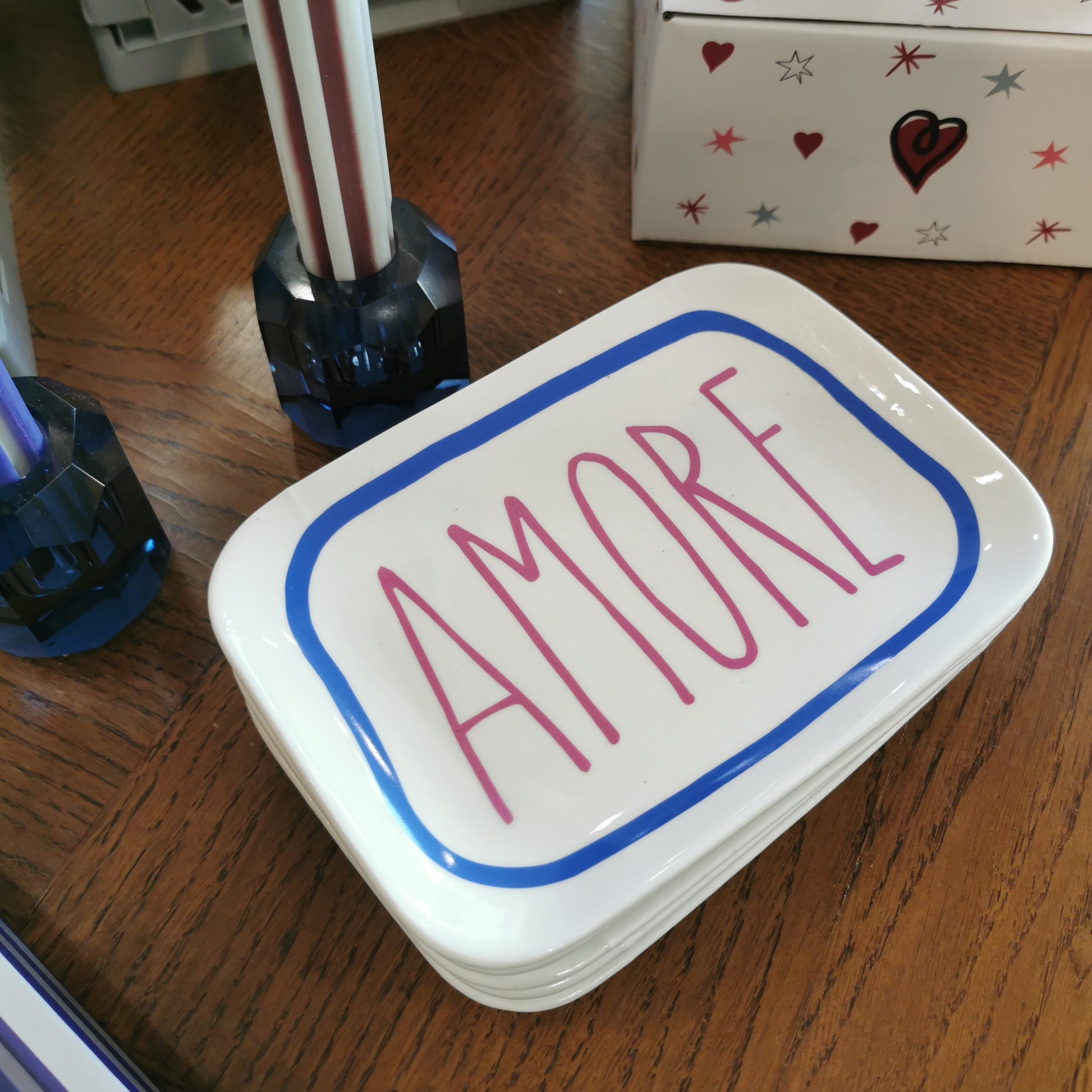 Vide-poche en céramique, message AMORE | Gift Company