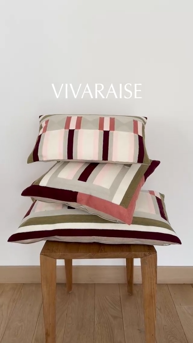 Coussin brodé JASON - Mousse